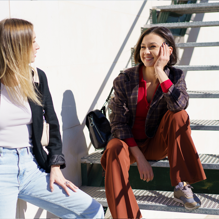 Embracing Femininity: How Women’s Clothing Reflects Personal Style